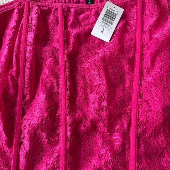 Torrid Lace Power Mesh Crop Corset โ Pink โ Size 5 โ NWT - Picture 3 of 8